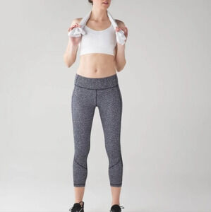 lululemon Pace Rival Freckle Flower Cropped Leggings 10